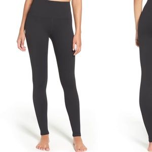 Zella live-in high waisted leggings size M